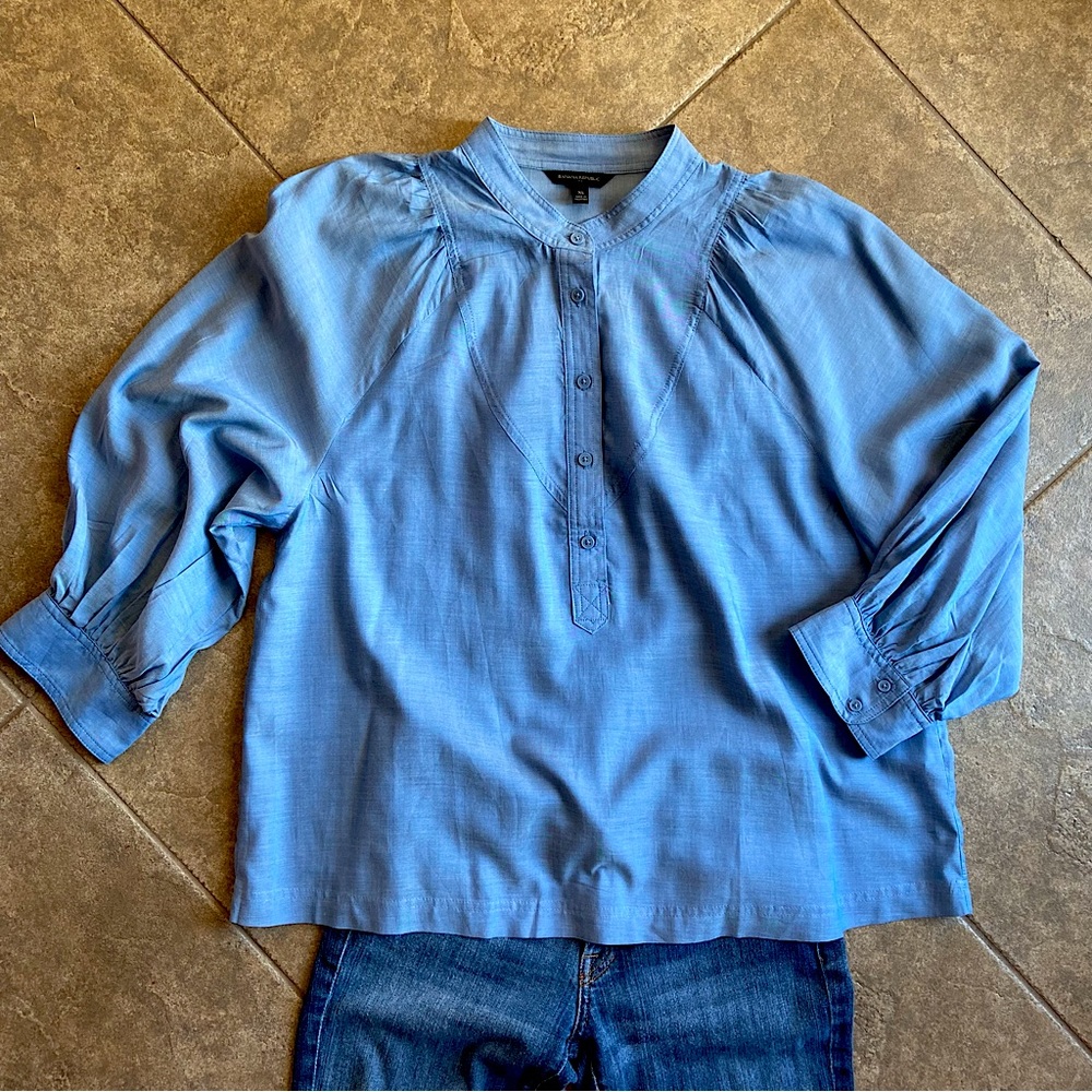 NWOT - Banana Republic CHAMBRAY SHIRT XL